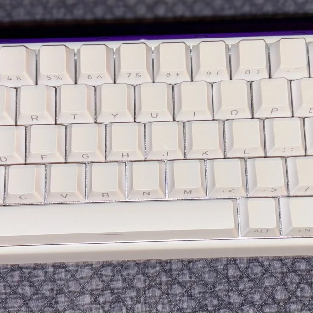 Wireless White/purple Keyboard